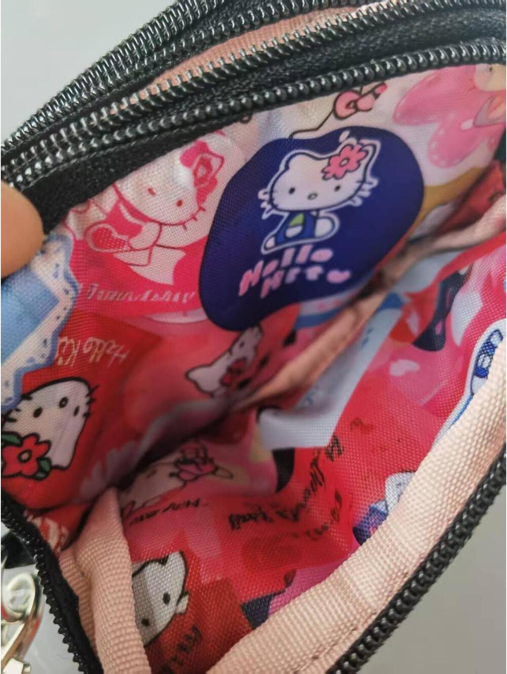 LeSportsac Hello Kitty Black 3-Zip Wristlet Wallet NWT - Picture 4 of 9